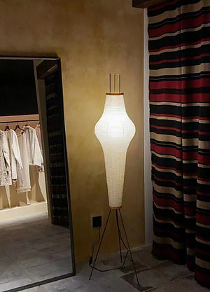 Lampadaire japonais en forme de vase en papier de riz de style Wabi-Sabi