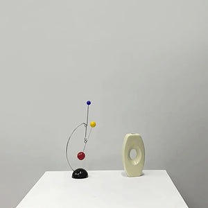 Rotating 3 Ball Balance Metal Ornament Book Holder