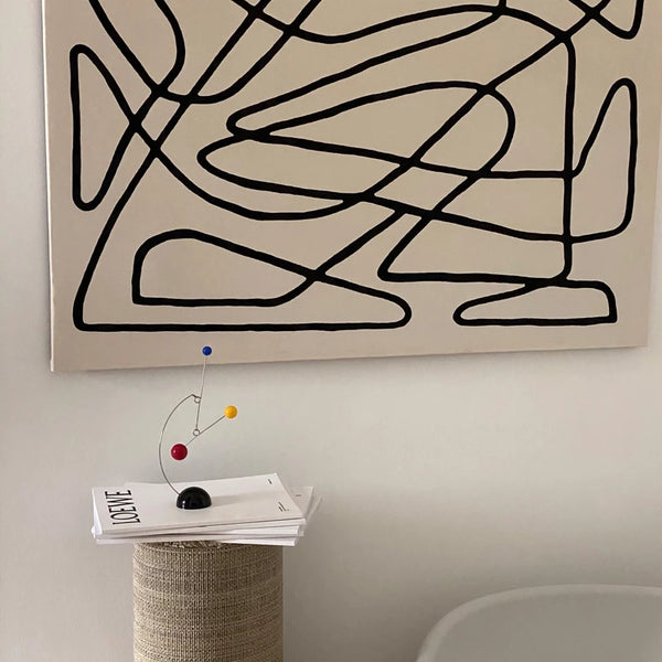 Rotating 3 Ball Balance Metal Ornament Book Holder