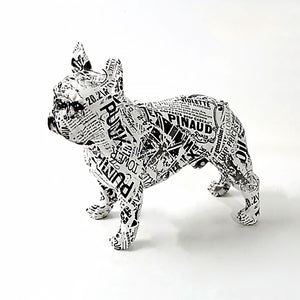 Escultura artística de perro bulldog francés pintada con graffiti