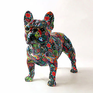 Escultura artística de perro bulldog francés pintada con graffiti