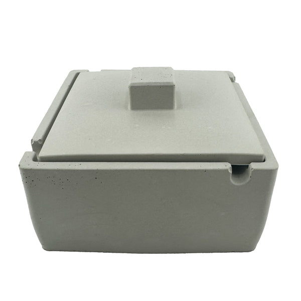 Caos Motē Meiro Ashtray with Lid