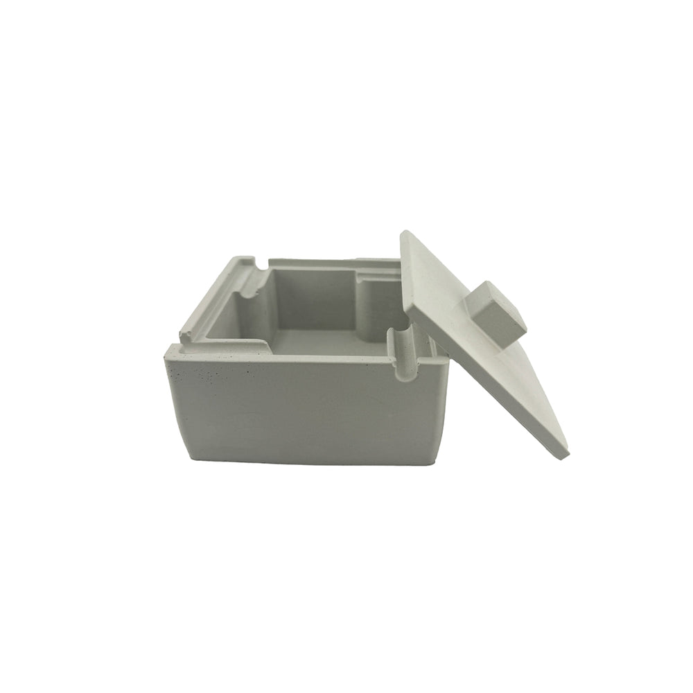 Caos Motē Meiro Ashtray with Lid