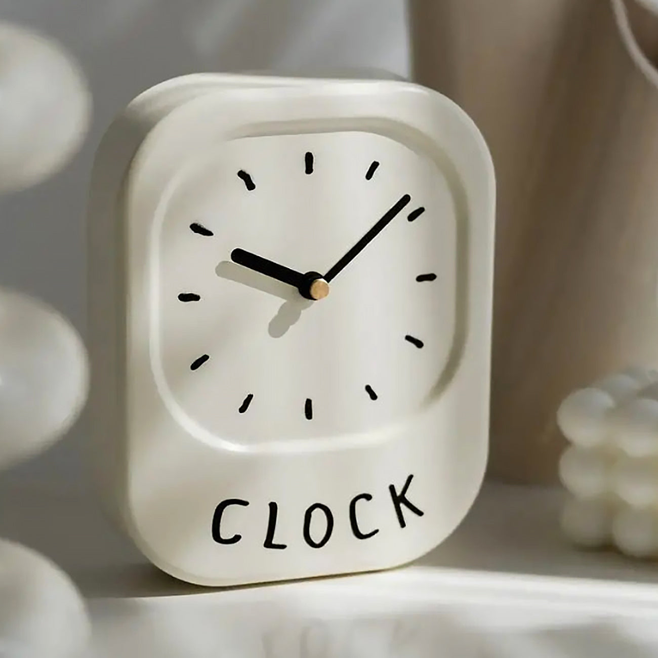 Cream White Minimalistic "Clock"