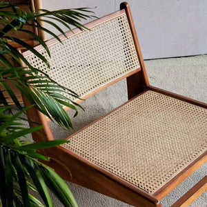 Französische Rattan-Holzcouch