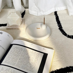 Schlichter Räucherstäbchenhalter aus Keramik