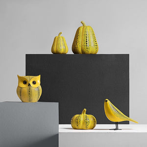 Kusama Yayoi Style Pumpkin Sculptures