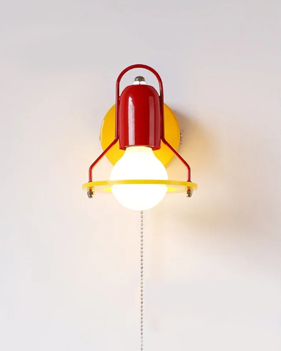 Industrielle Wandlampe im Memphis-Stil