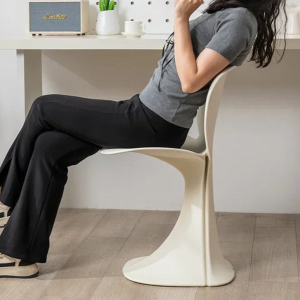 Sillas de comedor de una sola pieza con diseño minimalista retro moderno