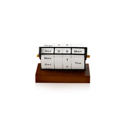 Rotating Wheel Retro Wooden Calendar