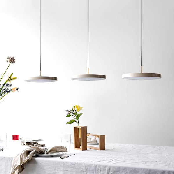 Plafonnier suspendu à plaque ronde avec télécommande