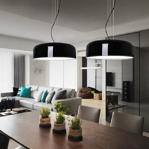 Plafonnier suspendu en forme de dôme en métal