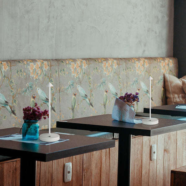 Minimalistic Cordless Touch Led Lamp