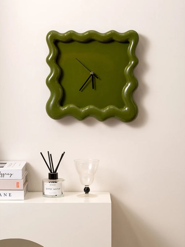 Modü  Cloud Frame Wall Clock