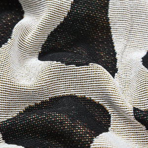 Retro Vine Shape Throw Blanket