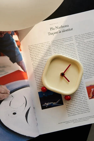 Minimalist Red Ball Desktop Clock