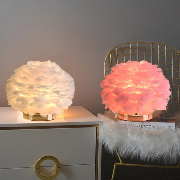 Lampe de table rétro en plumes nordiques