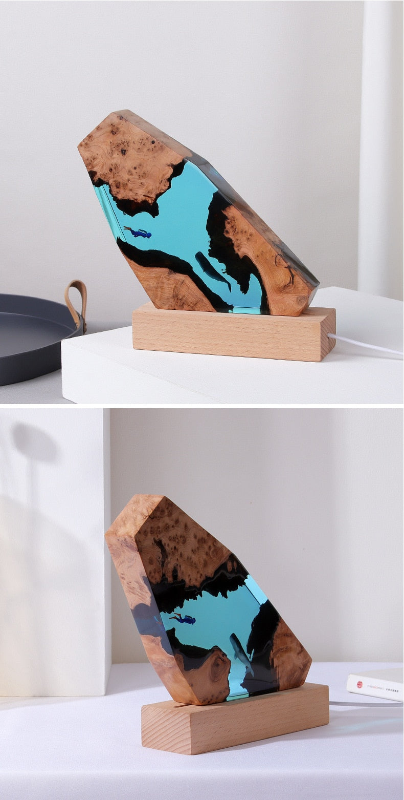 Karst Cave Whale Diver Table Lamp