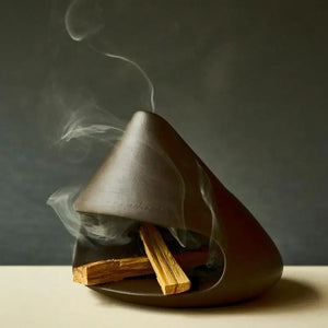 Atelier Oro Handcrafted Ceramic Incense Palo Santo Holder