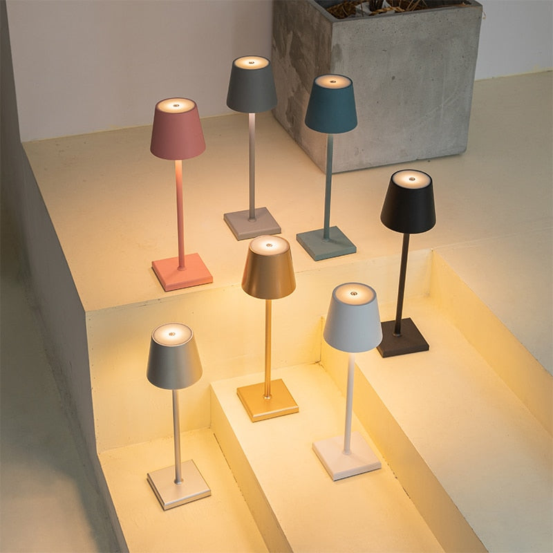 Lampe tactile sans fil de style hôtelier