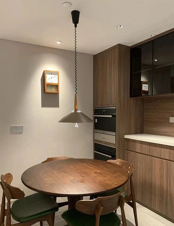 Lampe à suspension Twilight à plusieurs niveaux de conception danoise