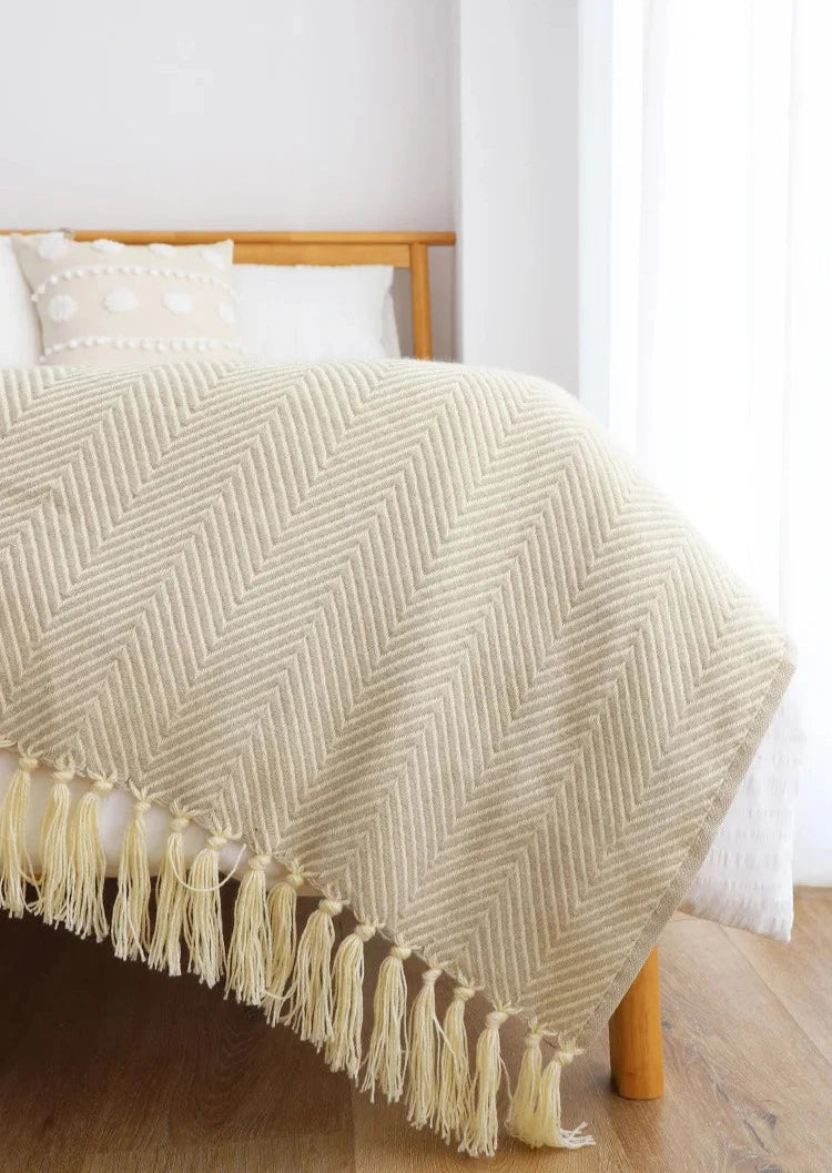 Striped Geometric Jacquard Knitted Throw Blanket