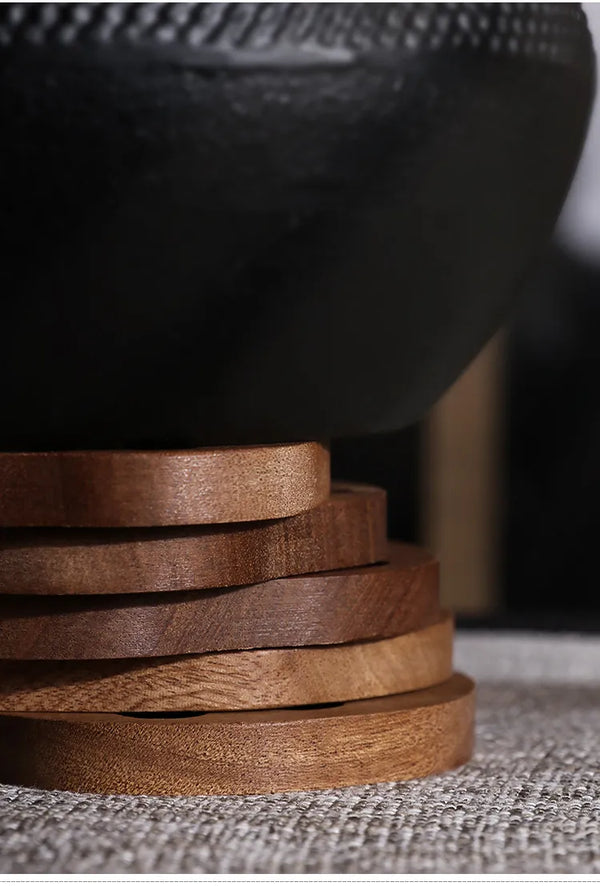 Lotuswurzel-Untersetzer aus Holz