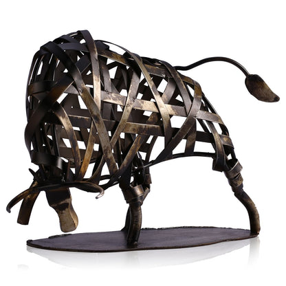 Iron-made Braided Cattle Metal Home Decor Sculpture