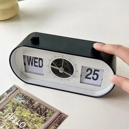 Retro Calendar Desktop Clock