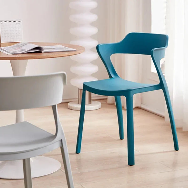 Mingdian One-Piece Recycled PP Dining Chair