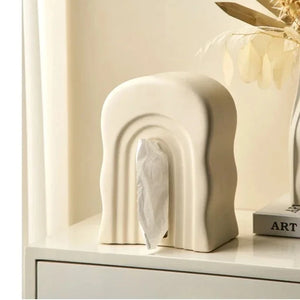 Vertikaler unregelmäßiger Taschentuchhalter aus Keramik