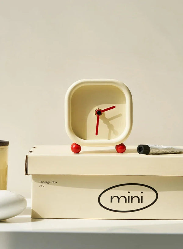 Minimalist Red Ball Desktop Clock