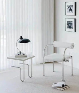 Mesa auxiliar retro con marco de acero inoxidable y acrílico