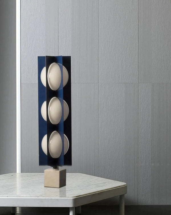 Lampe boule à base en marbre bleu géométrique de conception italienne