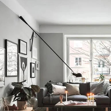 Applique murale industrielle à intensité variable et à long mât rotatif