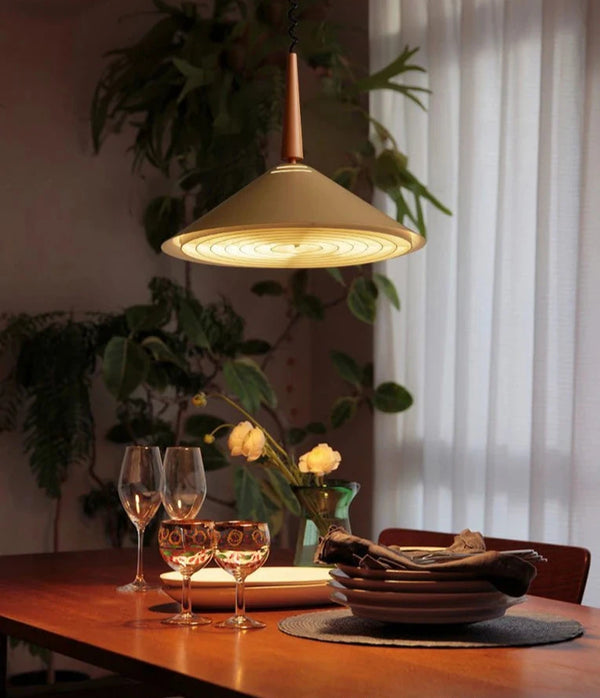 Lampe à suspension Twilight à plusieurs niveaux de conception danoise