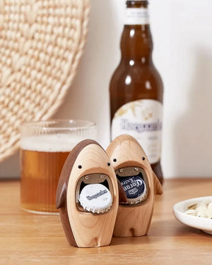 Flaschenöffner aus Holz in Form eines Hais