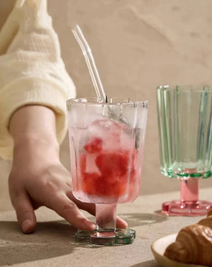 Bicchiere alto da dessert con base a fiore