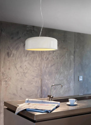 Plafonnier suspendu en forme de dôme en métal