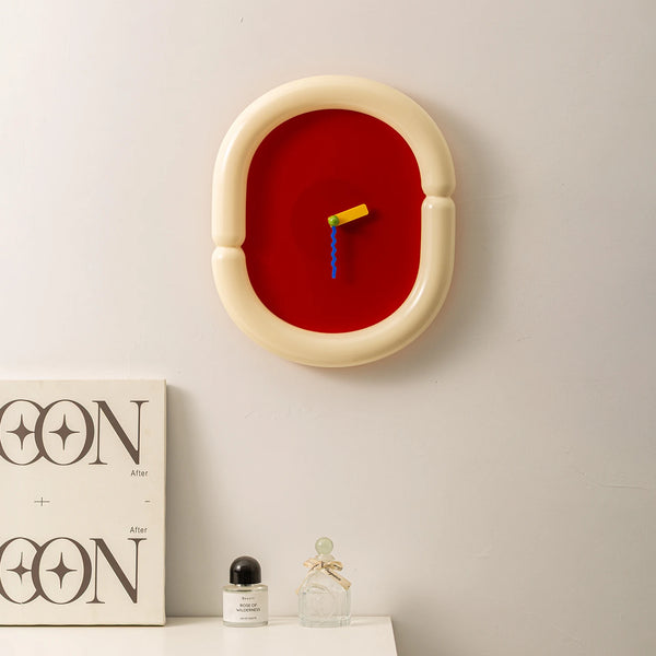 Modü Tube Frame Wall Clock