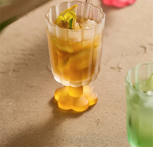 Bicchiere alto da dessert con base a fiore