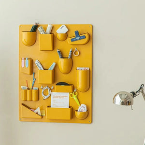 Farbiges Aufbewahrungsregal zur Wandmontage im Retro-Stil