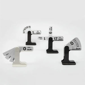 Minimalistic Desktop Black Flipping Calendar