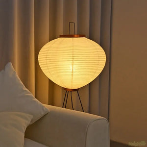Runde Stehlaternenlampe aus Reispapier im japanischen Wabi-Sabi-Stil