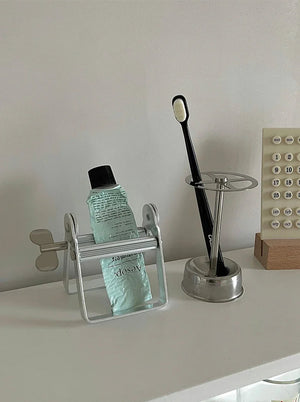 Stainless Steel Vintage Toothbrush Stand