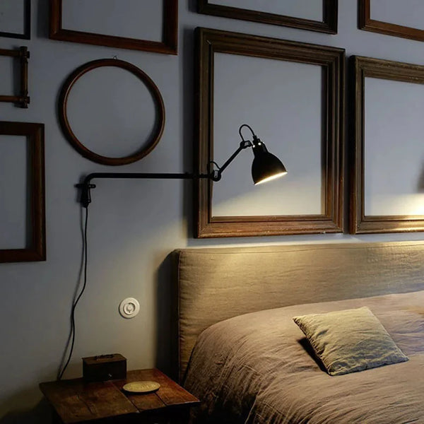 Applique murale à bras rotatif de conception industrielle