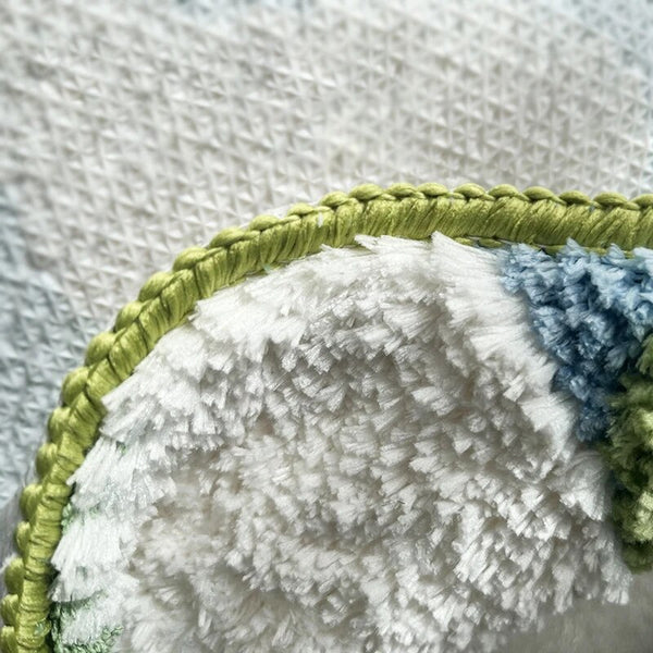 Farbenfroher getufteter Moosteppich