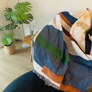 Minimalist Geometric Design Throw Blanket