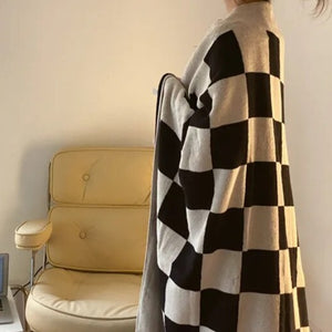 Plaid Retro Throw Blanket