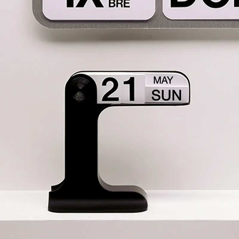 Minimalistic Desktop Black Flipping Calendar